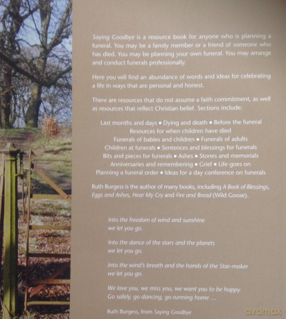 Saying Goodbye: Resources for funerals, scattering ashes and remembering - Ruth Burgess [KSIĄŻKA]