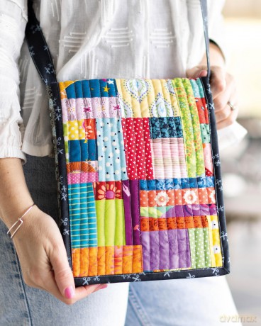 Scrap Quilts From Crumbs, Strips and Strings: Use up every last piece with 15 scrap quilt patterns - Emily Bailey [KSIĄŻKA]