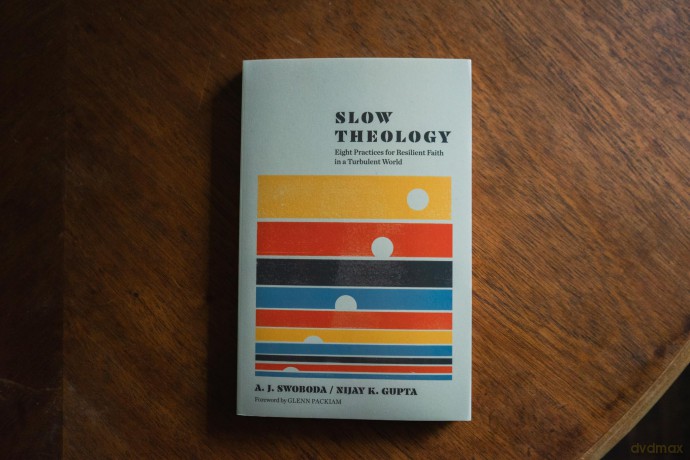 Slow Theology: Eight Practices for Resilient Faith in a Turbulent World - Nijay K. Gupta [KSIĄŻKA]