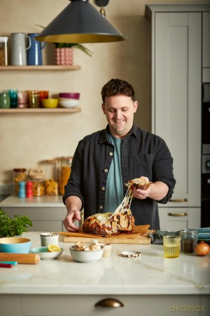 Speedy Comfort: The instant SUNDAY TIMES BESTSELLER with amazing meals in 30 minutes - Jon Watts [KSIĄŻKA]