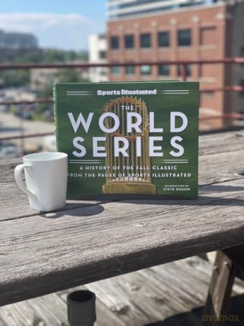 Sports Illustrated The World Series: A History of the Fall Classic from the Pages of Sports Illustrated: A History of the World Series - Sports Illustrated [KSIĄŻKA]