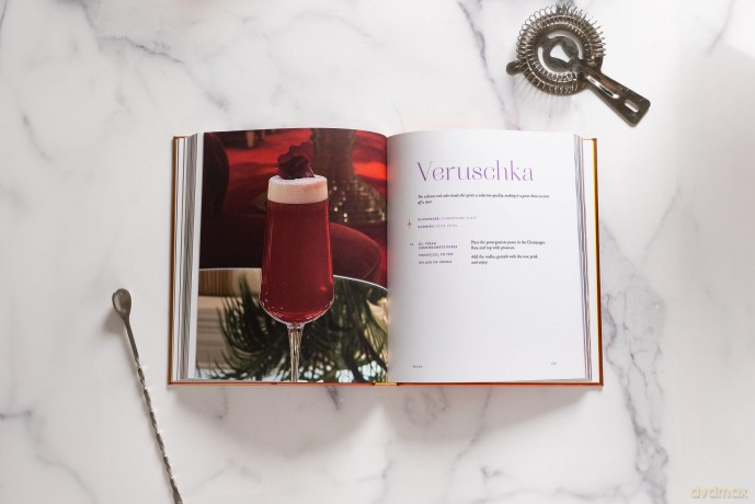 Spritz!: Cheers to 100+ Refreshing, Sparkling Cocktails - The Coastal Kitchen [KSIĄŻKA]