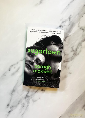 Sugartown - Caragh Maxwell [KSIĄŻKA]