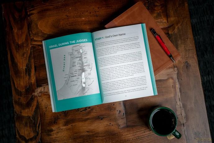 The Bible, Simplified Study Guide plus Streaming Video: Learn the story. Live the story. - Zach Windahl [KSIĄŻKA]