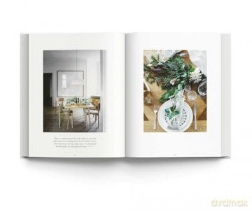 The Christmas Season: Created by Scandinavian Artists - Katrine Martensen-Larsen [KSIĄŻKA]