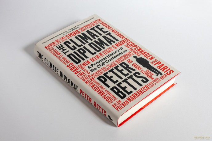 The Climate Diplomat: A Personal History of the COP Conferences - Peter Betts [KSIĄŻKA]