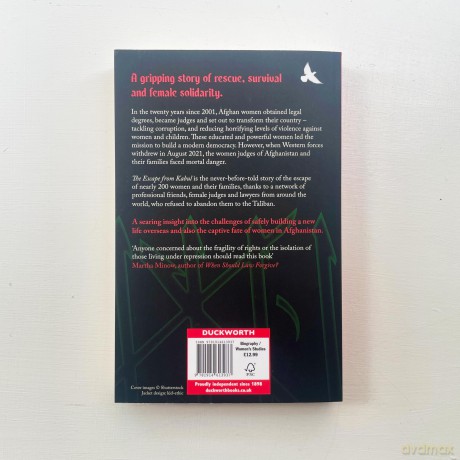The Escape from Kabul: A True Story of Sisterhood and Defiance - Karen Bartlett [KSIĄŻKA]