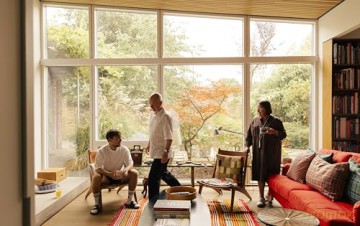 The Family Home: Inspiring Ideas for a Home Filled with Joy - Courtney Adamo [KSIĄŻKA]