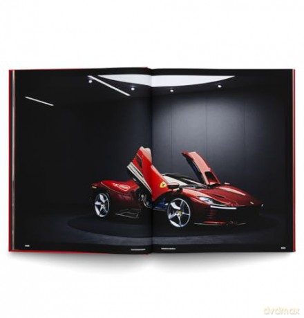 The Ferrari Book - Michael Köckritz [KSIĄŻKA]