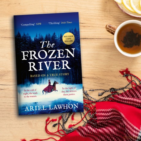The Frozen River: The EXTRAORDINARY New York Times Bestseller Based on a Real Life Heroine - Ariel Lawhon [KSIĄŻKA]