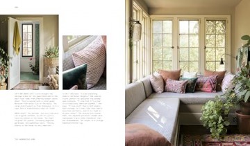 The Harmonious Home: Designing Peaceful, Personal Spaces Inspired by Nature - Rebecca Atwood [KSIĄŻKA]