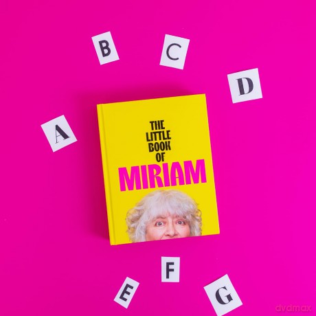 The Little Book of Miriam: THE NUMBER ONE BESTSELLER - Miriam Margolyes [KSIĄŻKA]