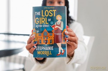The Lost Girl of Astor Street: A Piper Sail Mystery - Stephanie Morrill [KSIĄŻKA]