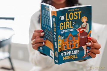 The Lost Girl of Astor Street: A Piper Sail Mystery - Stephanie Morrill [KSIĄŻKA]