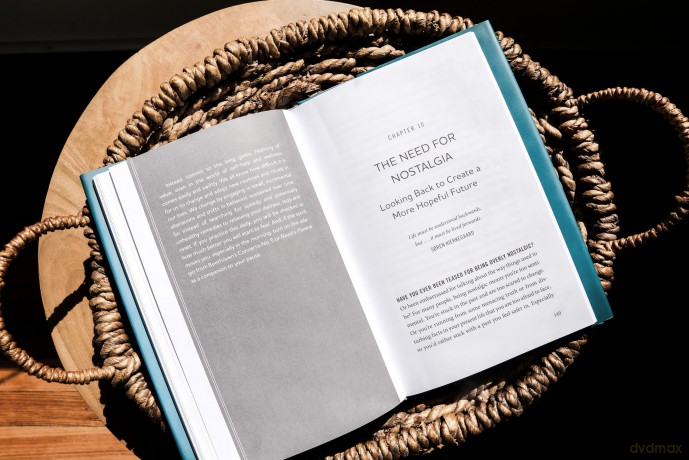 The Magic in the Tragic: Rewriting the Script on Grief and Discovering Happiness in Our Darkest Days - A New Approach to Resilience, Grieving, and Healing in the Midst of Tragedy or Trauma - John Tsilimparis [KSIĄŻKA]