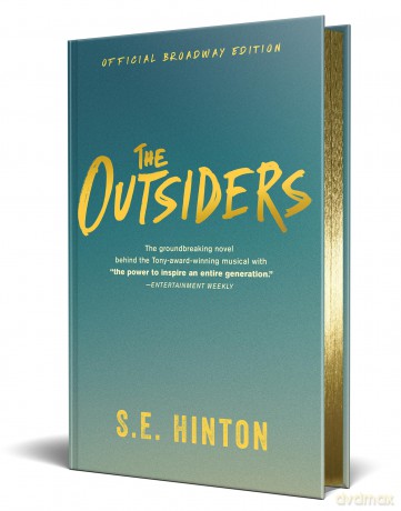 The Outsiders: Official Broadway Edition - S E Hinton [KSIĄŻKA]