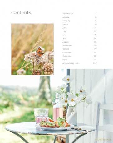 The Scandinavian Year: Food and thoughts from Sweden, Denmark and Norway - Bronte Aurell [KSIĄŻKA]