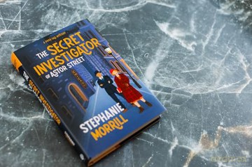 The Secret Investigator of Astor Street: A Piper Sail Mystery - Stephanie Morrill [KSIĄŻKA]