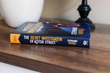 The Secret Investigator of Astor Street: A Piper Sail Mystery - Stephanie Morrill [KSIĄŻKA]