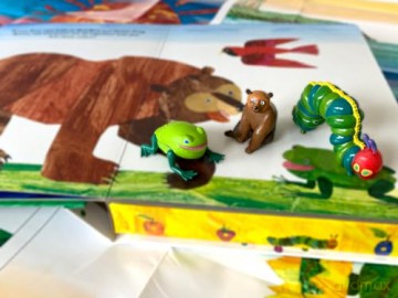 The World of Eric Carle My Busy Books - Storybook, 10 figurines, playmat [KSIĄŻKA]