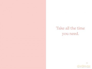 This Book Is a Hug: Comforting Wisdom for Difficult Days - Molly Reade [KSIĄŻKA]
