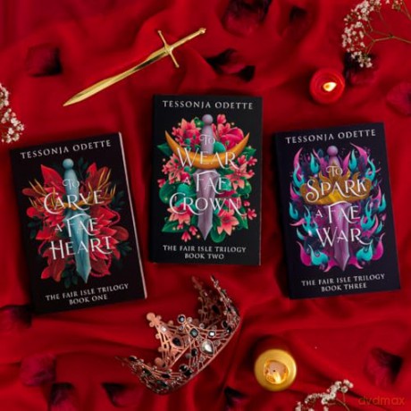 To Spark a Fae War: The unforgettable conclusion to the fae romantasy series, The Fair Isle Trilogy - Tessonja Odette [KSIĄŻKA]