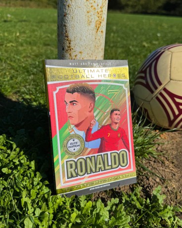Ultimate Football Heroes: Ronaldo [KSIĄŻKA]