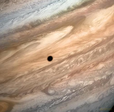 Voyager: Photographs from Humanity's Greatest Journey - Jens Bezemer [KSIĄŻKA]