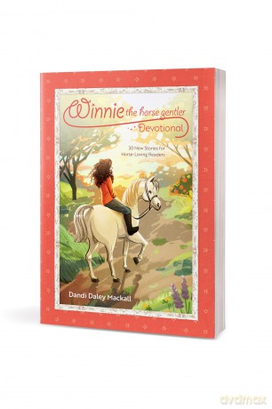 Winnie the Horse Gentler Devotional: 30 New Stories for Horse-Loving Readers - Dandi Daley Mackall [KSIĄŻKA]