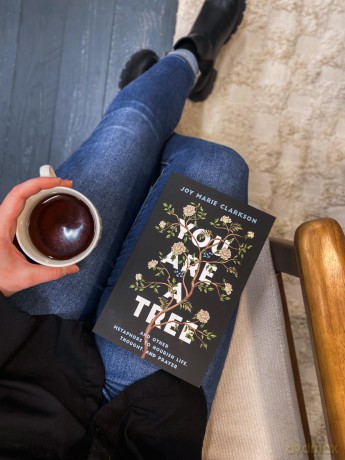 You Are a Tree: And Other Metaphors to Nourish Life, Thought, and Prayer - Joy Marie Clarkson [KSIĄŻKA]