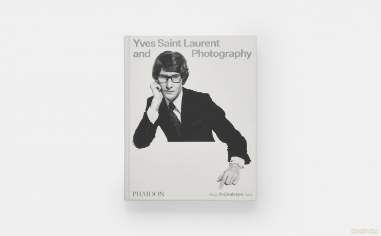 Yves Saint Laurent and Photography - Madison Cox [KSIĄŻKA]