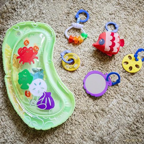 Baby Einstein - Sea Floor Explorersâ˘ 2-in-1 Water Mat Play Gym - (BE-12807)