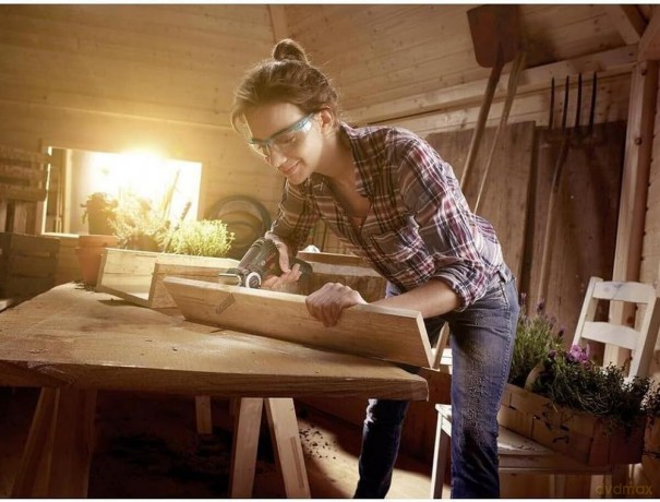 Bosch - Battery-Powered Nanoblade Saw - Easy Cut 12 (Battery and Charger Included)