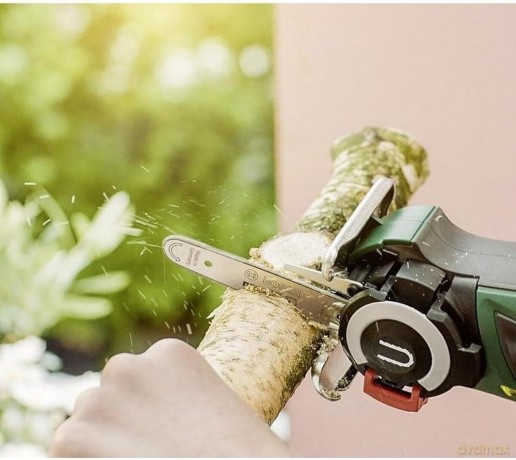 Bosch - Battery-Powered Nanoblade Saw - Easy Cut 12 (Battery and Charger Included)