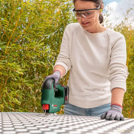 Bosch - Cordless Jigsaw - Easy Saw 18V-70 (No battery)