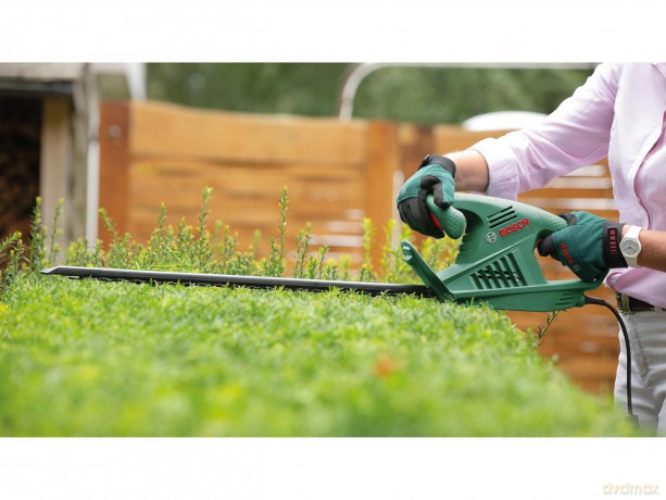 Bosch ELECTRIC HEDGE TRIMMER EASY 55-16