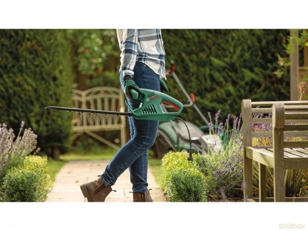 Bosch ELECTRIC HEDGE TRIMMER EASY 55-16