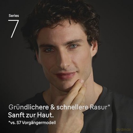 Braun - Series 7 Electric Shaver, SmartCare Center, +1 Attachment, 72-C7200CC - Gold