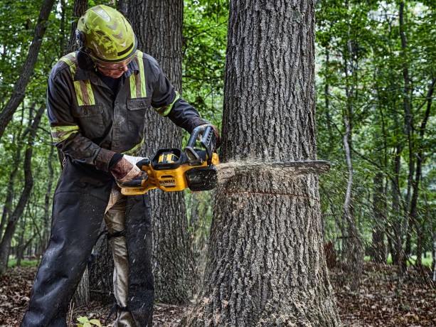 Dewalt 54V XR FLEXVOLT 50cm High Powered Chainsaw - Tool Only