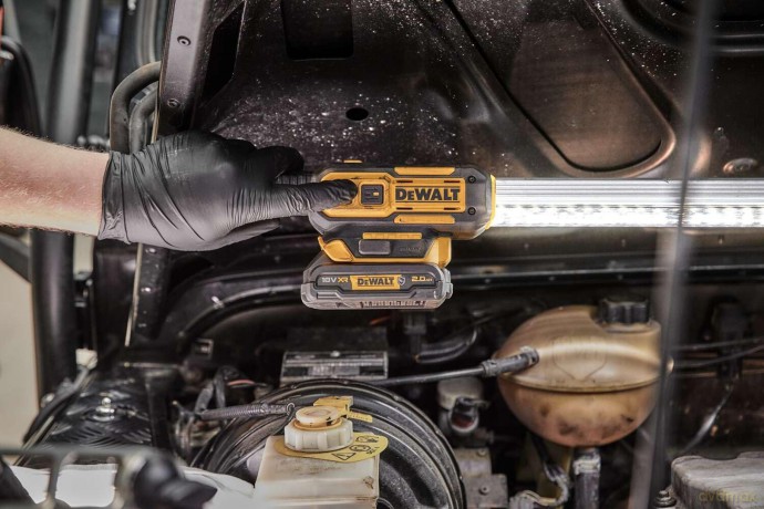 DeWalt DCL045-XJ XR Cordless LED Work Light for