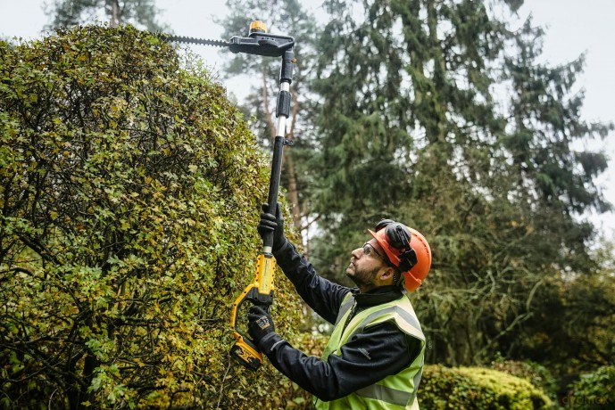 DeWalt DCMPH566N 18V XR Pole Hedge Trimmer Bare Unit