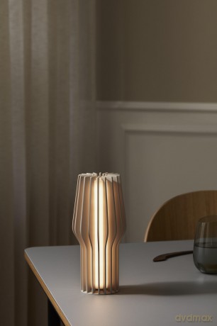 Eva Solo - Radiant LED Battery Lamp 25 cm - Pearl Beige