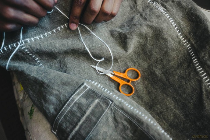 Fiskars - Classic Embroidery Scissors 10 cm, Straight