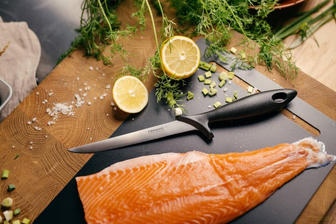 Fiskars - Essential Filleting Knife - 18 cm