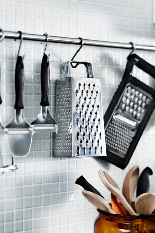 Fiskars - Essential Grater - 4 Sides