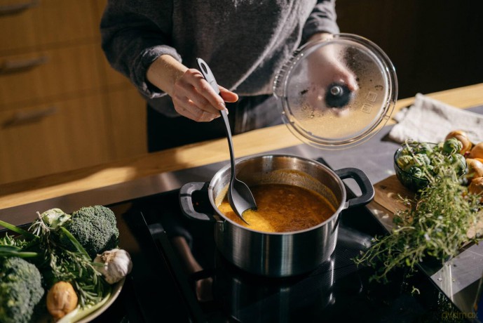 Fiskars - Essentiel Large Ladle - 30 cm