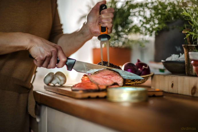 Fiskars - FunctionalForm Carving Knife - 21 cm