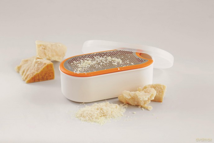 Fiskars - FunctionalForm Grater with Container