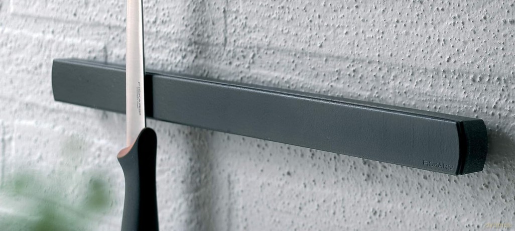 Fiskars - FunctionalForm Knife Magnet - 32 cm