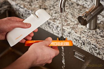 Fiskars - FunctionalForm Knife Sharpener - White